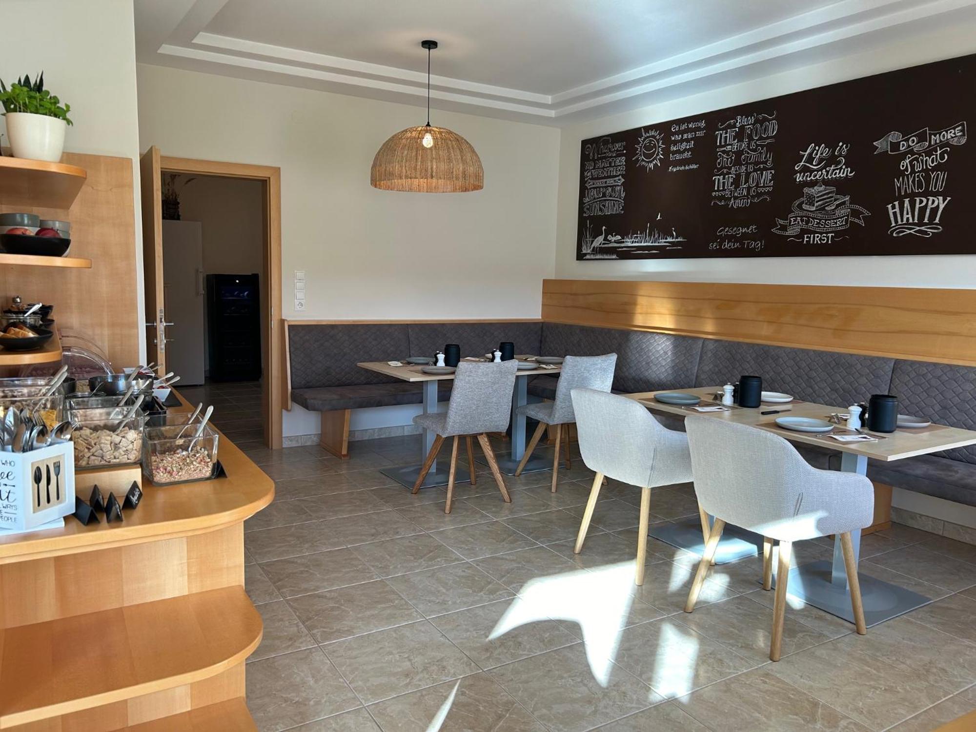Bed and Breakfast Haus Renee Подерсдорф-ам-Зе Экстерьер фото